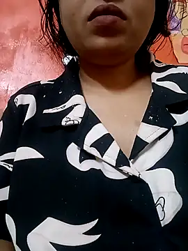 Snapshot of sunita-doll chatting on 12-03-25, 01:35 sunita-doll online show from 12-03-25, 01:35