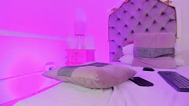 rebeca watsson online show from 11-27-25, 07:49