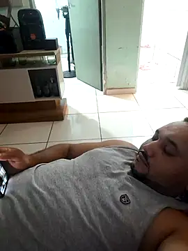 Snapshot of alexjs84 chatting on 12-16-24, 11:07 alexjs84 online show from 12-16-24, 11:07