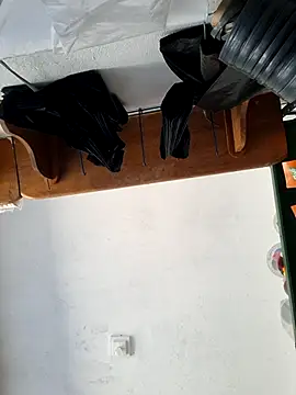 Snapshot of alexjs84 chatting on 12-20-24, 03:00 alexjs84 online show from 12-20-24, 03:00