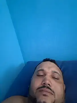 Snapshot of alexjs84 chatting on 12-22-24, 04:06 alexjs84 online show from 12-22-24, 04:06