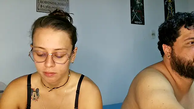 Snapshot of Paloma_Desire chatting on 12-18-24, 04:17 Paloma Desire online show from 12-18-24, 04:17