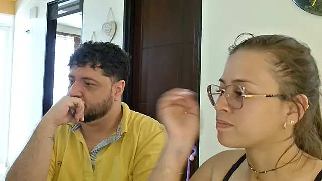 Snapshot of Paloma_Desire chatting on 03-11-25, 04:40 Paloma Desire online show from 03-11-25, 04:40