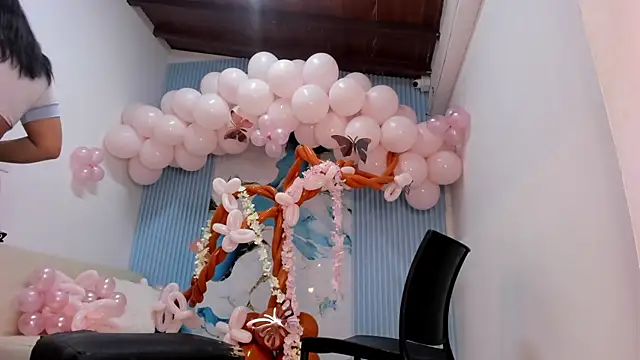 Snapshot of Danniela18_ chatting on 03-23-25, 01:20 Danniela18 online show from 03-23-25, 01:20