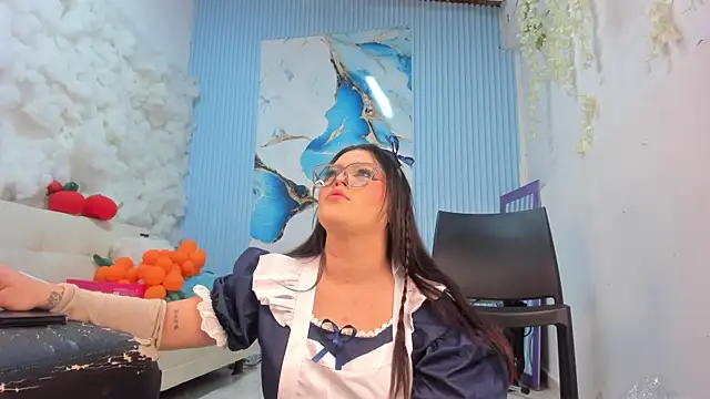 Danniela18  online show from 04-24-26, 12:18