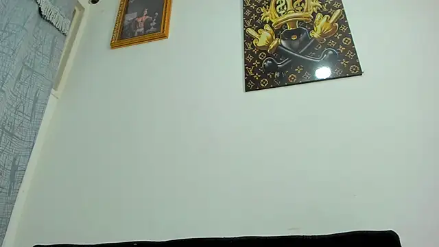 Snapshot of vincent_carusso94 chatting on 02-15-25, 02:04 vincent carusso94 online show from 02-15-25, 02:04