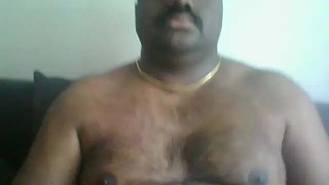 Snapshot of indianbearbot chatting on 12-15-24, 01:11 indianbearbot online show from 12-15-24, 01:11