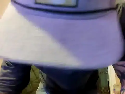 Snapshot of Huntzg23 chatting on 12-01-25, 08:52 Huntzg23 online show from 12-01-25, 08:52