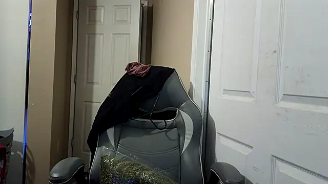 Huntzg23 online show from 03-21-26, 10:31