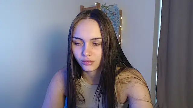 Snapshot of IrinaShayk18 chatting on 01-05-25, 08:54 IrinaShayk18 online show from 01-05-25, 08:54