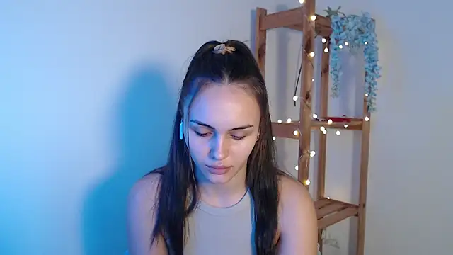 Snapshot of IrinaShayk18 chatting on 02-01-25, 09:32 IrinaShayk18 online show from 02-01-25, 09:32