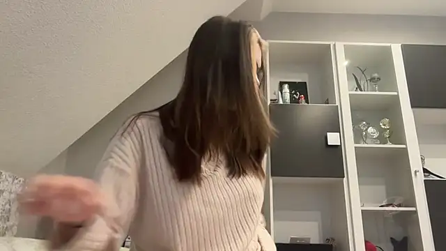 Snapshot of NikaCyberslut chatting on 12-27-24, 09:50 NikaCyberslut online show from 12-27-24, 09:50