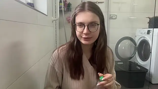 Snapshot of NikaCyberslut chatting on 02-11-25, 08:15 NikaCyberslut online show from 02-11-25, 08:15