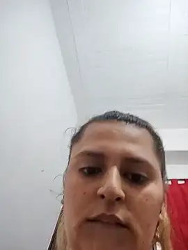 Miss balloonsmila online show from 12-21-24, 11:02