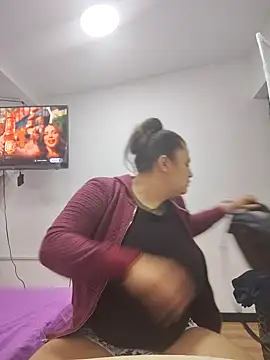 Miss balloonsmila online show from 10-15-25, 02:22