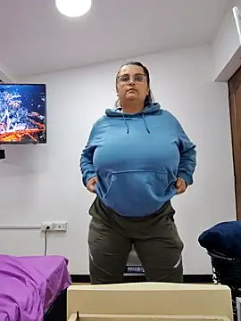 Miss balloonsmila online show from 10-23-25, 03:06