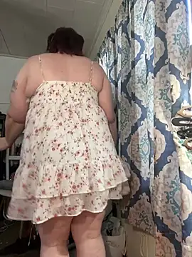 leenieb88 online show from 01-12-26, 04:01