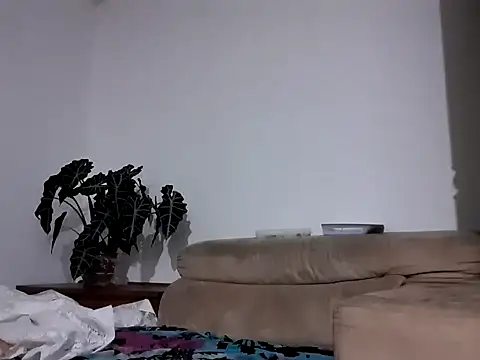 Snapshot of priscilla420 chatting on 10-03-25, 11:57 priscilla420 online show from 10-03-25, 11:57