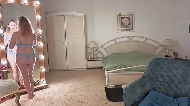 moonlight4u online show from 11-04-25, 06:45