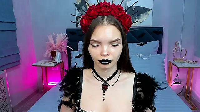 Curvy Dynamite  online show from 10-29-25, 01:08