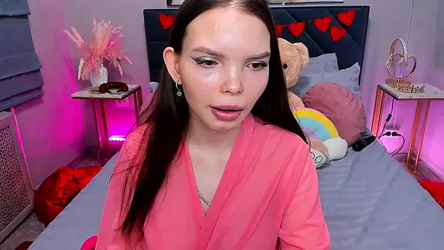 Curvy Dynamite  online show from 02-25-26, 01:15