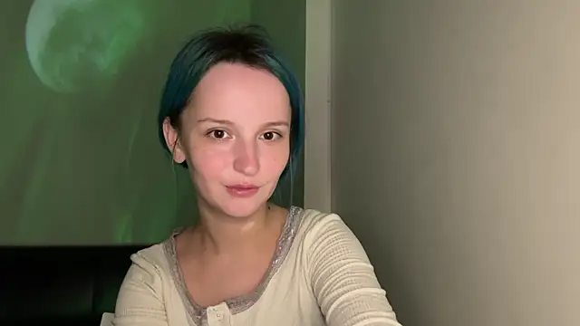 bumble bee online show from 01-05-25, 01:15