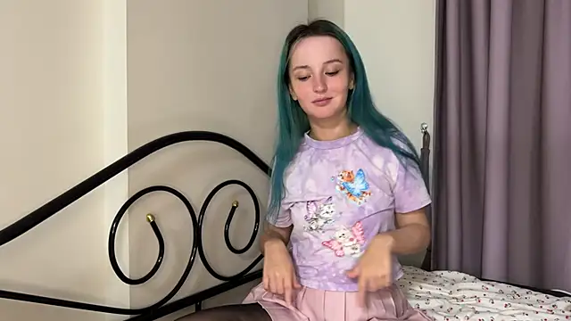 bumble bee online show from 02-10-25, 07:38