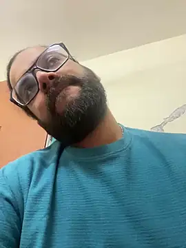 Arsh Loves Luv online show from 12-23-24, 04:55