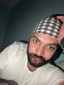 Arsh Loves Luv online show from 12-18-25, 11:05