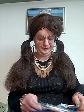 sexynadinets89 online show from 02-17-25, 06:31