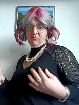 sexynadinets89 online show from 03-06-25, 06:41