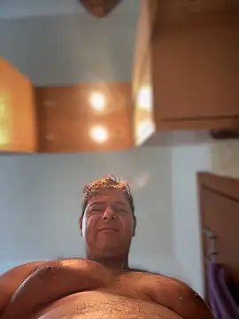 Snapshot of SecretlyDD chatting on 11-15-25, 08:11 SecretlyDD online show from 11-15-25, 08:11