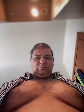 Snapshot of SecretlyDD chatting on 11-22-25, 09:52 SecretlyDD online show from 11-22-25, 09:52