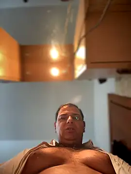 Snapshot of SecretlyDD chatting on 11-24-25, 08:47 SecretlyDD online show from 11-24-25, 08:47