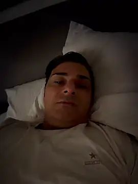 Snapshot of SecretlyDD chatting on 02-19-26, 10:33 SecretlyDD online show from 02-19-26, 10:33