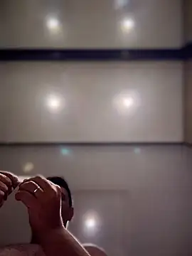 Snapshot of SecretlyDD chatting on 03-18-26, 05:21 SecretlyDD online show from 03-18-26, 05:21