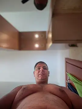 Snapshot of SecretlyDD chatting on 03-31-26, 09:53 SecretlyDD online show from 03-31-26, 09:53