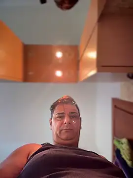 Snapshot of SecretlyDD chatting on 04-05-26, 01:52 SecretlyDD online show from 04-05-26, 01:52