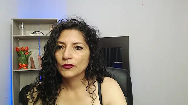 arianna ros3 online show from 02-11-25, 03:40