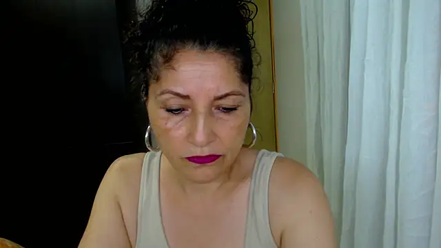 arianna ros3 online show from 04-21-26, 11:51