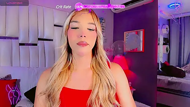 Snapshot of Aileen_18 chatting on 01-01-25, 05:01 Aileen 18 online show from 01-01-25, 05:01