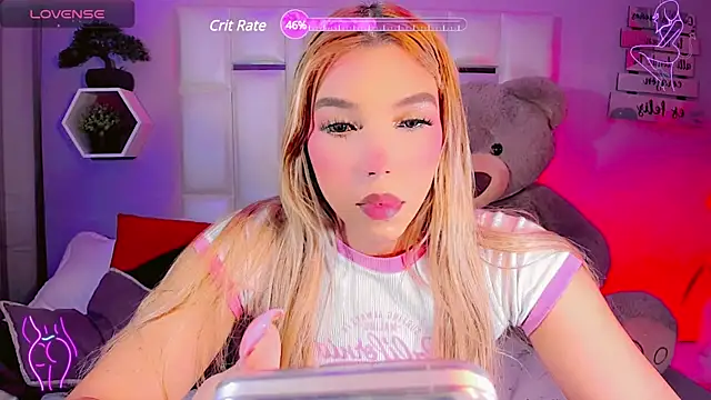 Snapshot of Aileen_18 chatting on 01-31-25, 12:17 Aileen 18 online show from 01-31-25, 12:17