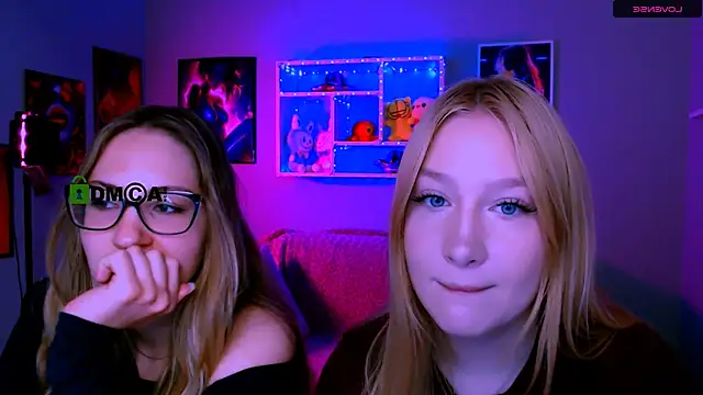 playful sophie online show from 04-15-26, 07:32