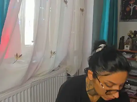 Snapshot of Lucky_Deniz chatting on 12-20-24, 07:01 Lucky Deniz online show from 12-20-24, 07:01