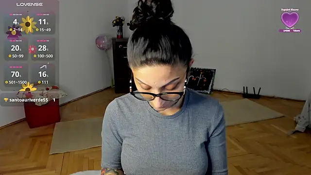 Snapshot of Lucky_Deniz chatting on 03-04-25, 08:16 Lucky Deniz online show from 03-04-25, 08:16