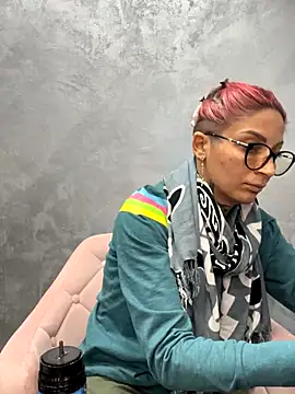 Snapshot of Lucky_Deniz chatting on 12-05-25, 10:57 Lucky Deniz online show from 12-05-25, 10:57