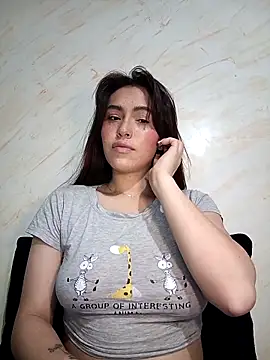 Snapshot of eriika_deep_ chatting on 05-02-26, 04:39 eriika deep online show from 05-02-26, 04:39