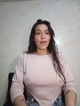 Snapshot of eriika_deep_ chatting on 05-25-26, 06:25 eriika deep online show from 05-25-26, 06:25