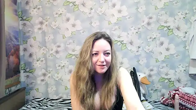 KattyLuuu online show from 10-31-25, 09:05