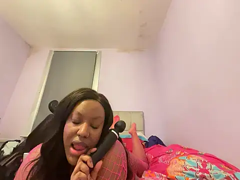 LavenderBuxton online show from 12-22-24, 07:52